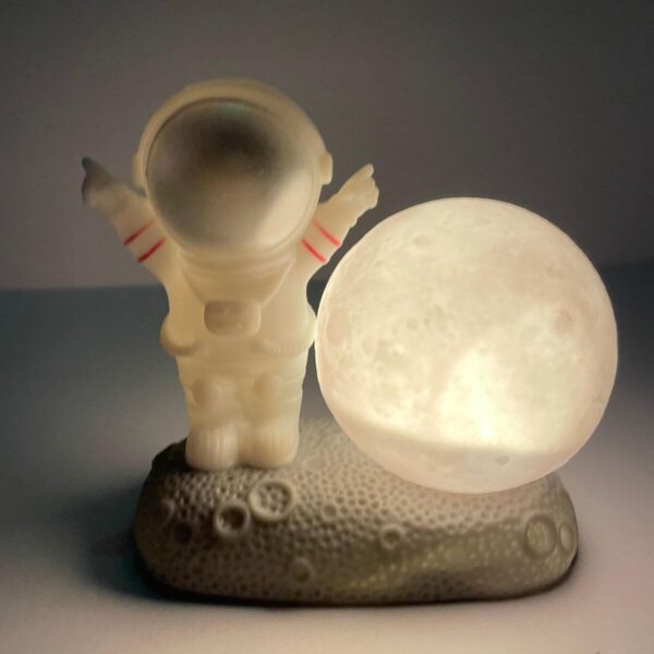 spaceman-night-light-on-silver spaceman-night-light-on-silver